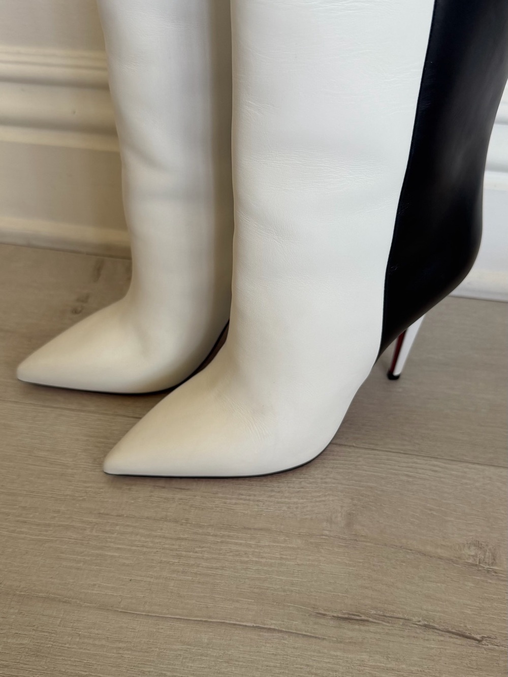 Louboutin Astrilarge 100mm Two-Tone Leather Ankle Boots - Picture 6 of 12